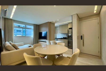 Apartamento à venda com 65m², 2 quartos e 2 vagasSala