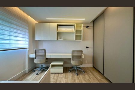 Apartamento à venda com 65m², 2 quartos e 2 vagasSuíte 1