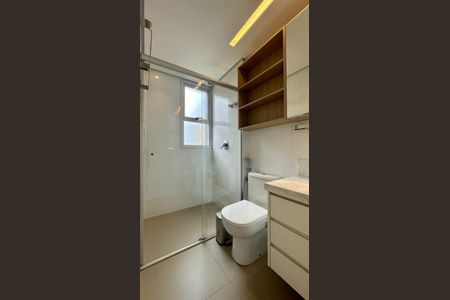 Apartamento à venda com 65m², 2 quartos e 2 vagasBanheiro da Suíte 1