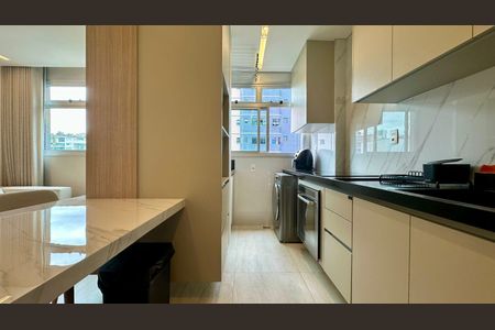 Apartamento à venda com 65m², 2 quartos e 2 vagasCozinha