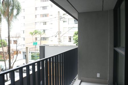 Varanda de kitnet/studio para alugar com 1 quarto, 29m² em Perdizes, São Paulo