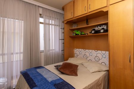 Apartamento à venda com 64m², 3 quartos e 1 vagaQuarto 2