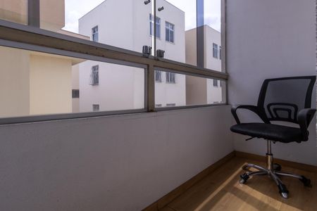 Apartamento à venda com 64m², 3 quartos e 1 vagaVaranda Quarto 2