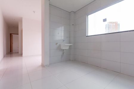 Apartamento para alugar com 44m², 2 quartos e 1 vaga Apartamento para alugar com 44m², 2 quartos e 1 vagaCozinha e Área de Serviço