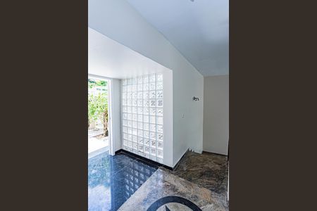 Casa à venda com 314m², 4 quartos e 2 vagasHall de entrada