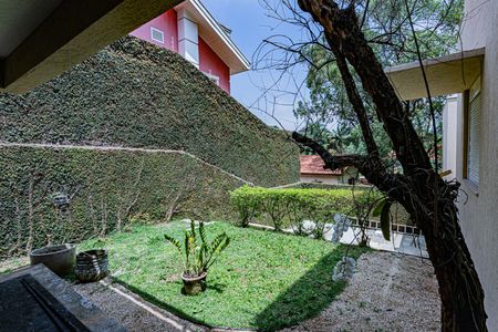 Casa à venda com 314m², 4 quartos e 2 vagasQuintal e jardim
