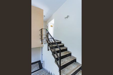 Casa à venda com 314m², 4 quartos e 2 vagasEscada