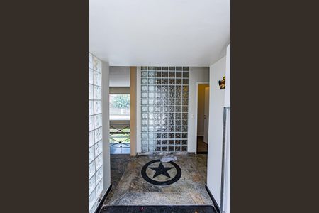 Casa à venda com 314m², 4 quartos e 2 vagasHall de entrada