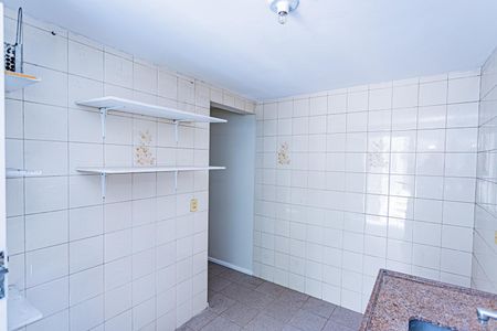Casa à venda com 314m², 4 quartos e 2 vagasCozinha - edícula 2