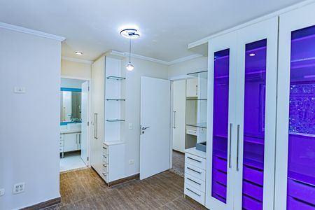 Casa à venda com 314m², 4 quartos e 2 vagasSuite 3