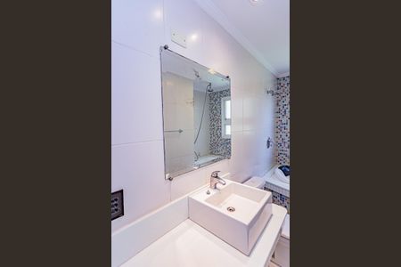 Casa à venda com 314m², 4 quartos e 2 vagasBanheiro suite 1