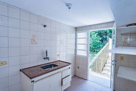 Casa à venda com 314m², 4 quartos e 2 vagasCozinha - edícula 2