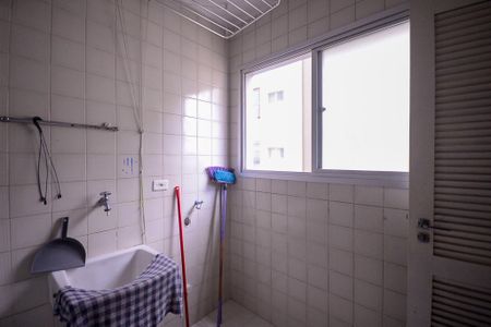 Apartamento à venda com 58m², 3 quartos e 1 vagaÁrea de Serviço 