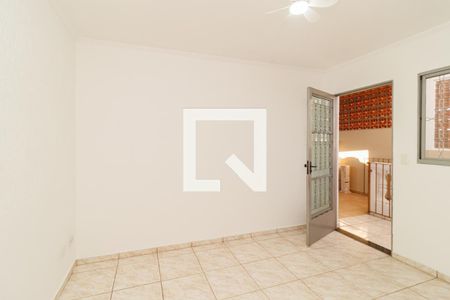 Sala de casa para alugar com 1 quarto, 100m² em Parque Edu Chaves, São Paulo