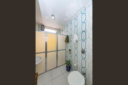 Banheiro de apartamento à venda com 1 quarto, 43m² em Barro Preto, Belo Horizonte