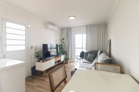 Sala  de apartamento à venda com 2 quartos, 74m² em Vila Esperança, São Paulo
