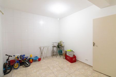 Quarto 1 de casa para alugar com 2 quartos, 70m² em Rio Pequeno, São Paulo