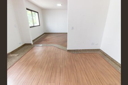 Apartamento para alugar com 260m², 4 quartos e 4 vagas Apartamento para alugar com 260m², 4 quartos e 4 vagasSala de Lareira