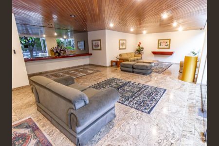 Apartamento para alugar com 260m², 4 quartos e 4 vagas Apartamento para alugar com 260m², 4 quartos e 4 vagasÁrea comum - Hall