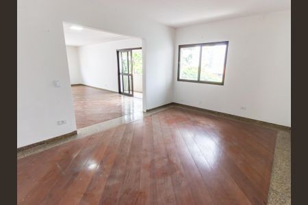 Apartamento para alugar com 260m², 4 quartos e 4 vagas Apartamento para alugar com 260m², 4 quartos e 4 vagasSala de Jantar