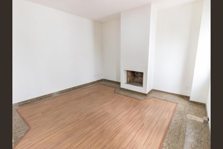 Apartamento para alugar com 260m², 4 quartos e 4 vagas Apartamento para alugar com 260m², 4 quartos e 4 vagasSala de Lareira