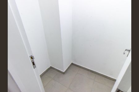 Apartamento para alugar com 260m², 4 quartos e 4 vagas Apartamento para alugar com 260m², 4 quartos e 4 vagasCozinha - Despensa