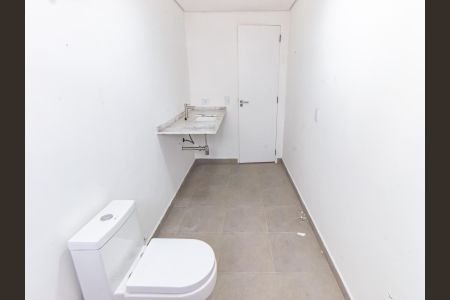 Apartamento para alugar com 260m², 4 quartos e 4 vagas Apartamento para alugar com 260m², 4 quartos e 4 vagasBanheiro da Suíte 2