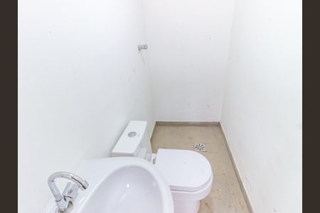 Apartamento para alugar com 260m², 4 quartos e 4 vagas Apartamento para alugar com 260m², 4 quartos e 4 vagasBanheiro de serviço