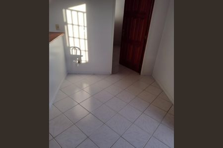 Sala de casa para alugar com 1 quarto, 45m² em Vila Nova, Mesquita