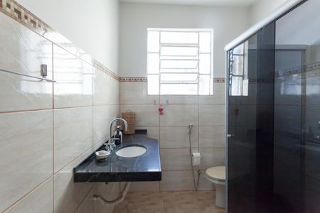 Banheiro Social de casa para alugar com 1 quarto, 50m² em Floresta, Belo Horizonte