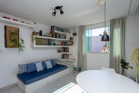 Sala de apartamento à venda com 3 quartos, 112m² em Vila Cloris, Belo Horizonte