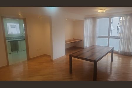 Sala de apartamento para alugar com 3 quartos, 103m² em Cerqueira César, São Paulo