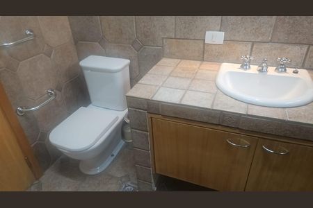 Banheiro de apartamento para alugar com 3 quartos, 103m² em Cerqueira César, São Paulo