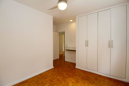 Apartamento à venda com 95m², 3 quartos e 1 vagaSuíte