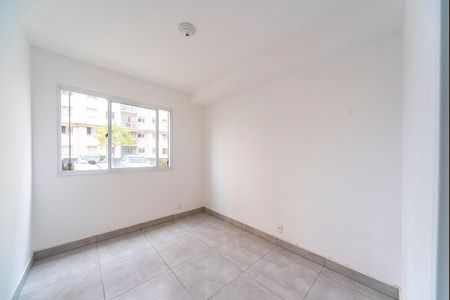 Quarto 2 de apartamento para alugar com 2 quartos, 39m² em Parque São Vicente, Santo André
