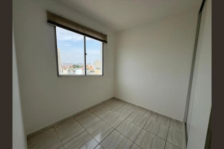 Quarto 1 de apartamento para alugar com 2 quartos, 53m² em Castelo, Belo Horizonte
