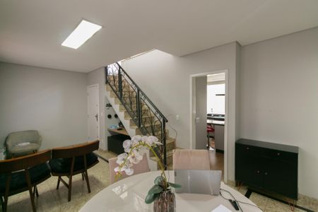 Apartamento à venda com 3 quartos, 170m² em Itapoã, Belo Horizonte