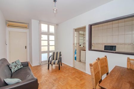 Sala de apartamento para alugar com 1 quarto, 45m² em Independência, Porto Alegre