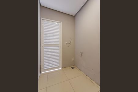 Casa para alugar com 165m², 4 quartos e 1 vaga Casa para alugar com 165m², 4 quartos e 1 vagaÁrea de Serviço