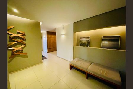 Apartamento para alugar com 94m², 3 quartos e 2 vagasHall de entrada