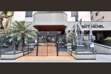 Apartamento para alugar com 100m², 3 quartos e 2 vagasFachada 