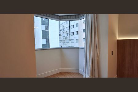 Apartamento para alugar com 100m², 3 quartos e 2 vagasSuíte 