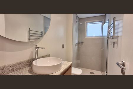 Apartamento para alugar com 100m², 3 quartos e 2 vagasBanheiro 