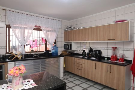 Casa à venda com 110m², 2 quartos e 2 vagasCozinha