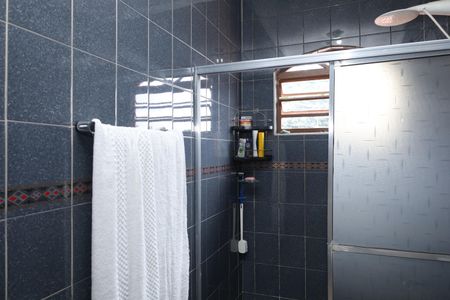 Casa à venda com 110m², 2 quartos e 2 vagasBanheiro 1