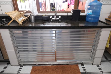 Casa à venda com 110m², 2 quartos e 2 vagasCozinha