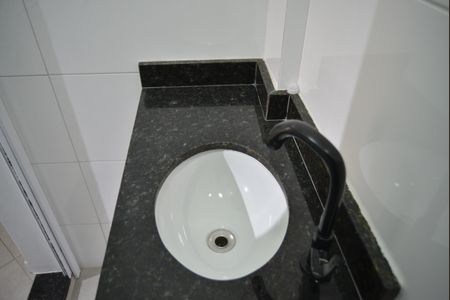 Apartamento para alugar com 98m², 2 quartos e 2 vagasBanheiro de Serviço