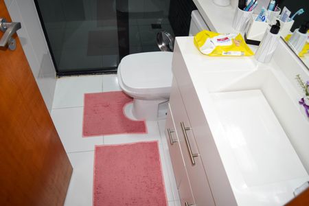 Casa à venda com 185m², 3 quartos e 5 vagasBanheiro Suíte Master