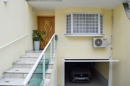 Casa à venda com 185m², 3 quartos e 5 vagasEntrada