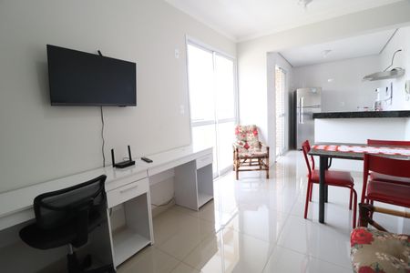 Sala de apartamento para alugar com 2 quartos, 99m² em Santa Mônica, Uberlândia